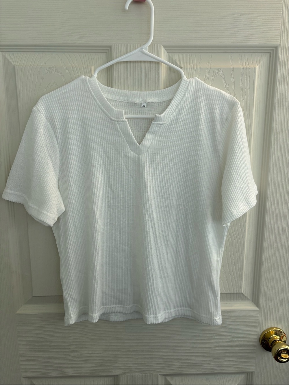 White Ribbed Short-Sleeve Notch-Neck Shirt XL
